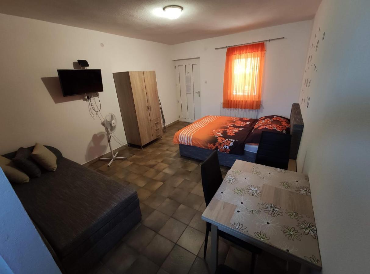 Vasti Apartman Siofok Luaran gambar