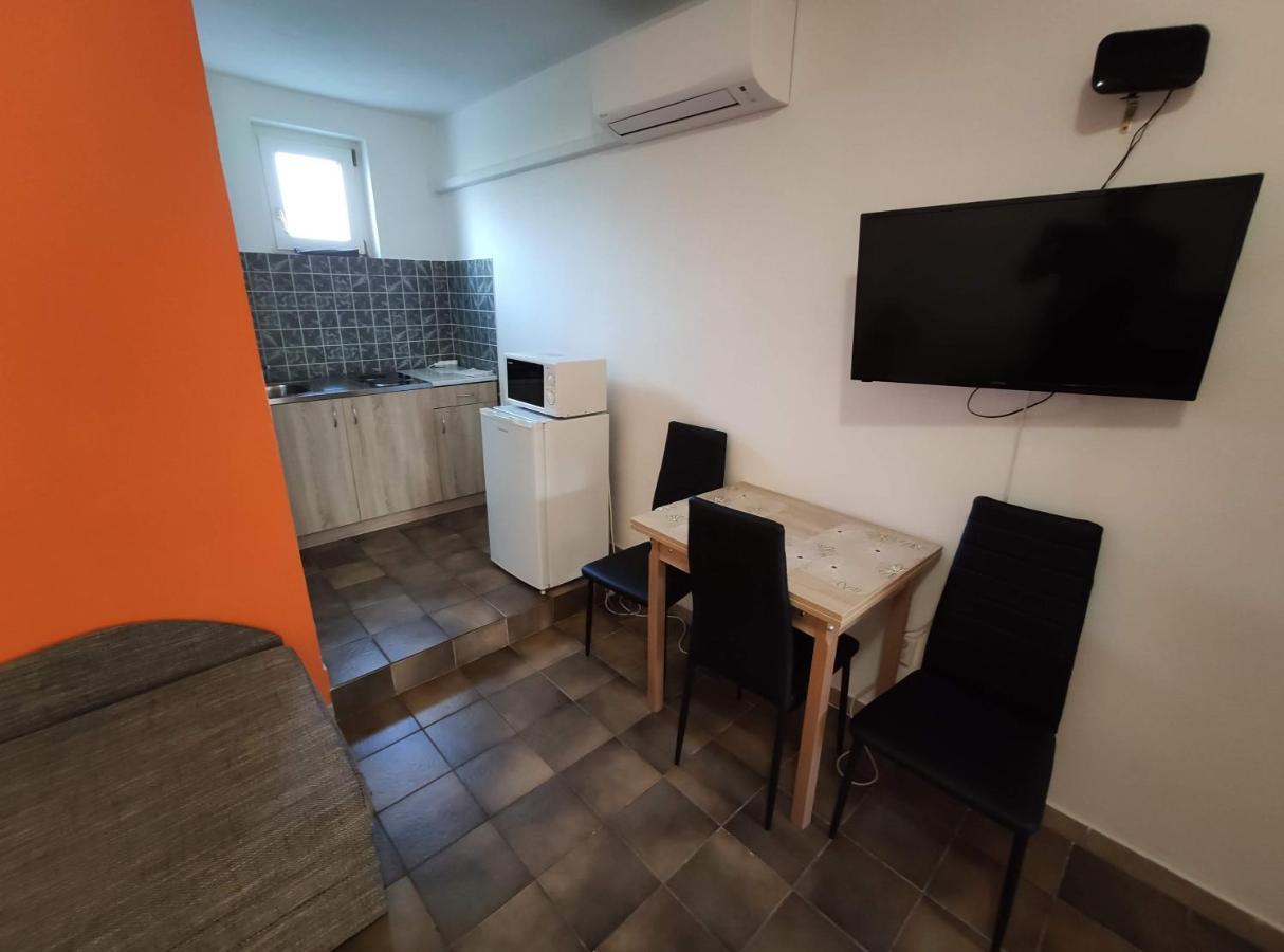 Vasti Apartman Siofok Luaran gambar