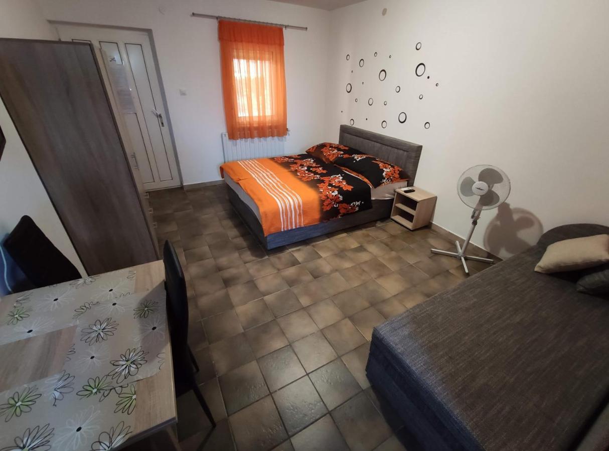 Vasti Apartman Siofok Luaran gambar