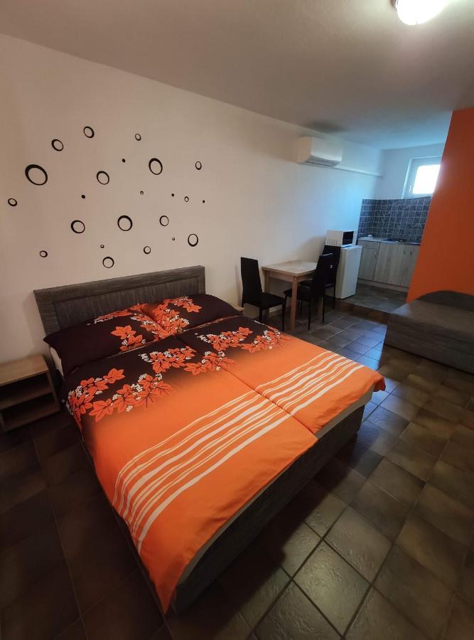 Vasti Apartman Siofok Luaran gambar