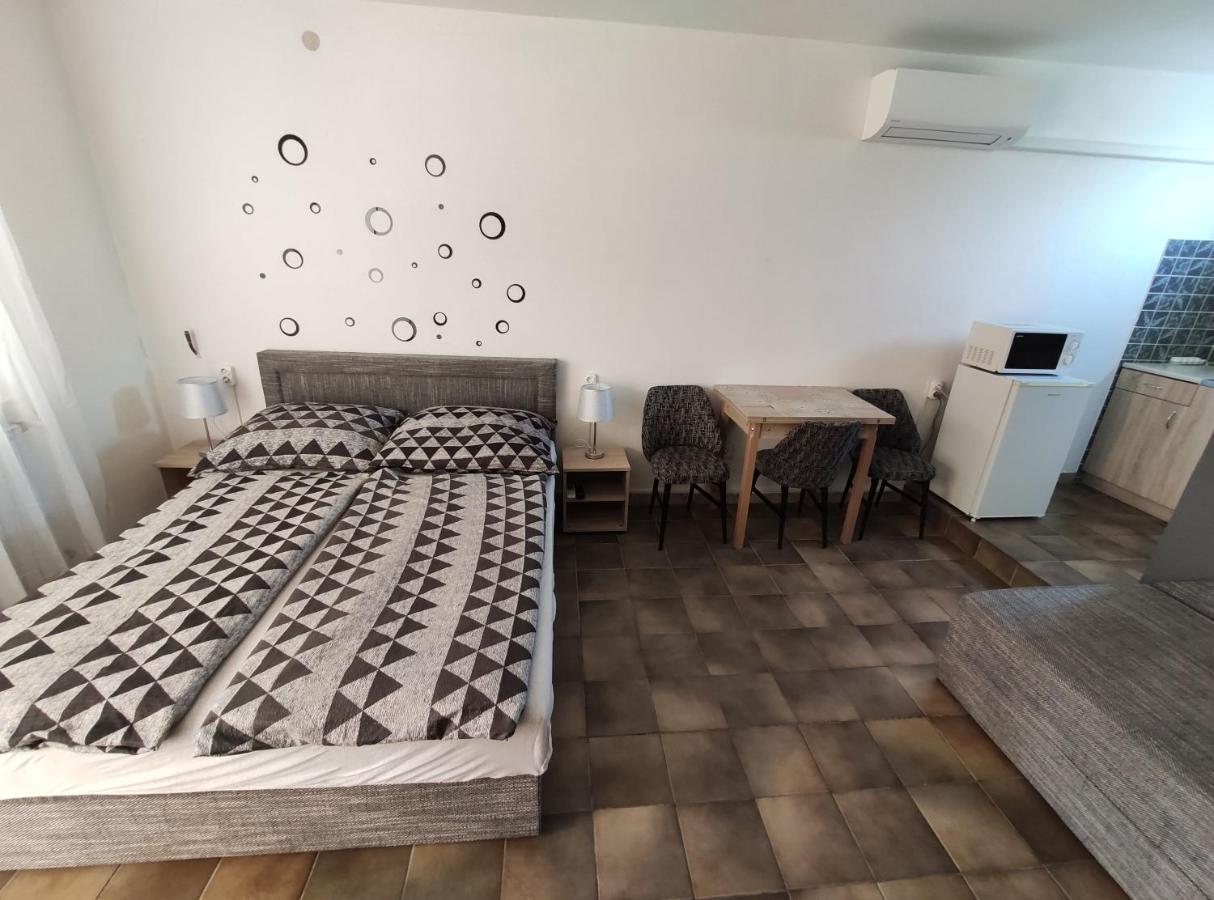 Vasti Apartman Siofok Luaran gambar