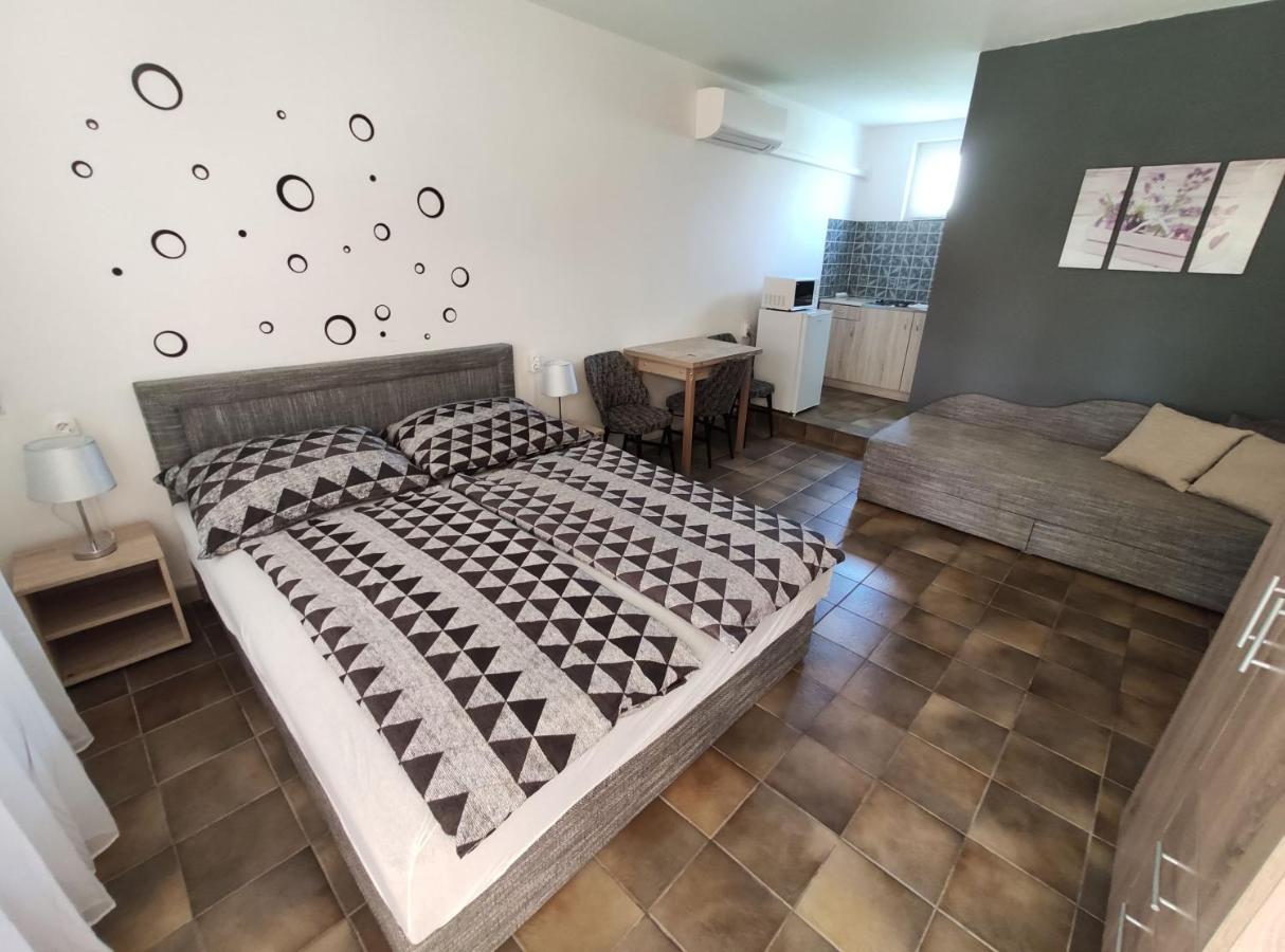 Vasti Apartman Siofok Luaran gambar