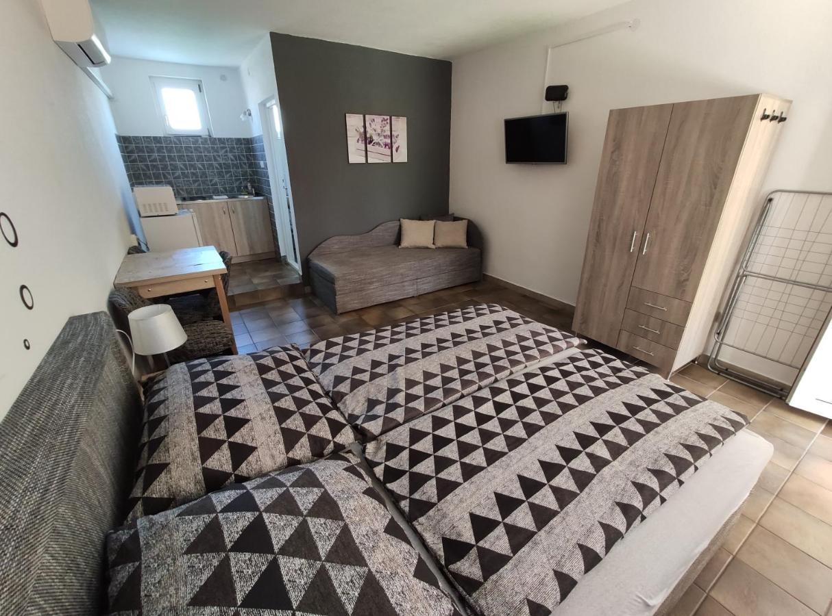 Vasti Apartman Siofok Luaran gambar