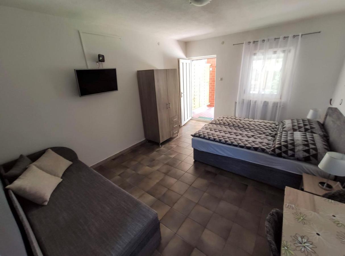 Vasti Apartman Siofok Luaran gambar
