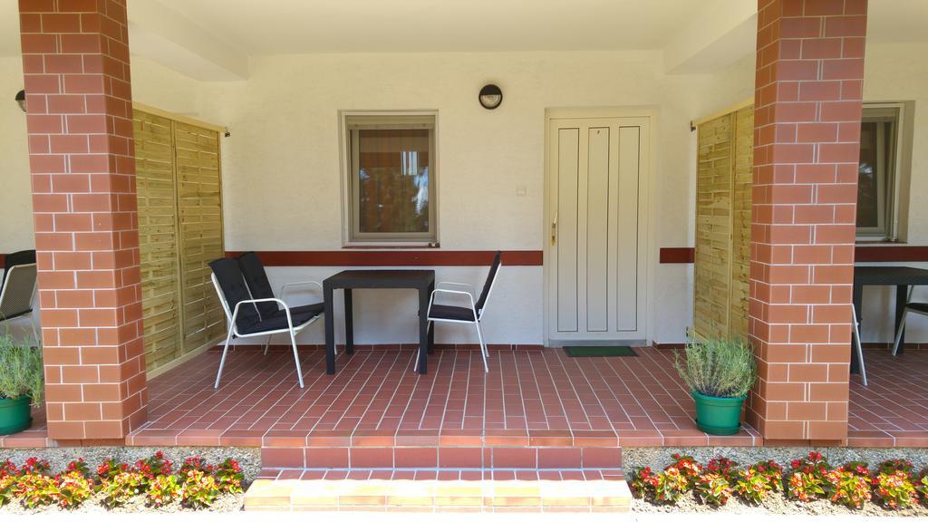 Vasti Apartman Siofok Luaran gambar