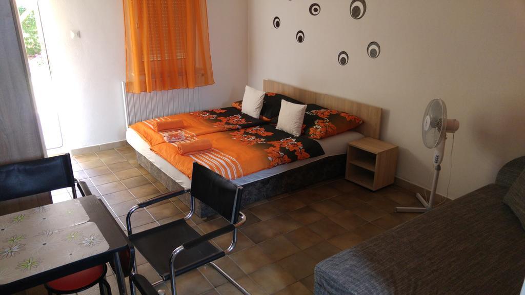 Vasti Apartman Siofok Luaran gambar
