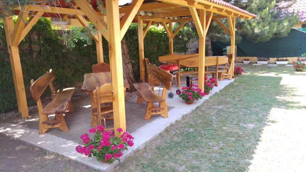 Vasti Apartman Siofok Luaran gambar