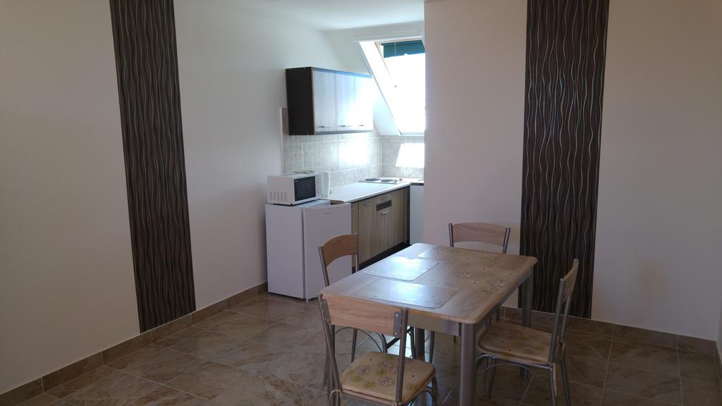 Vasti Apartman Siofok Luaran gambar